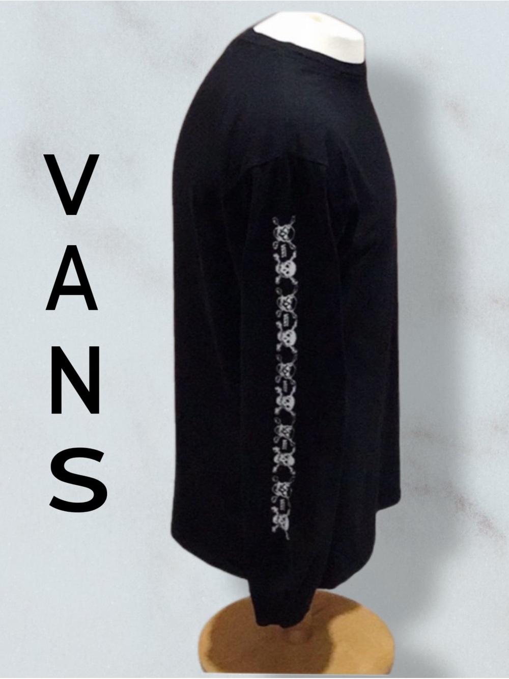 VANS Long Sleeve T-Shirt Size Medium